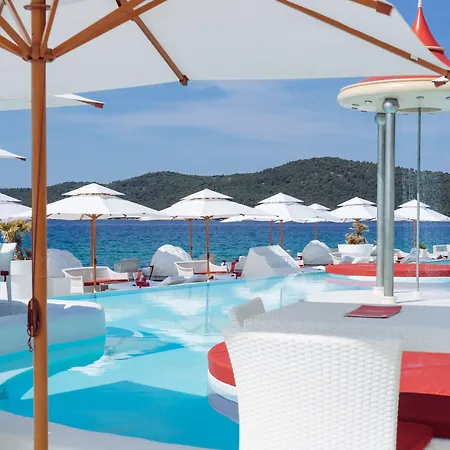 Amadria Park Jure 4*