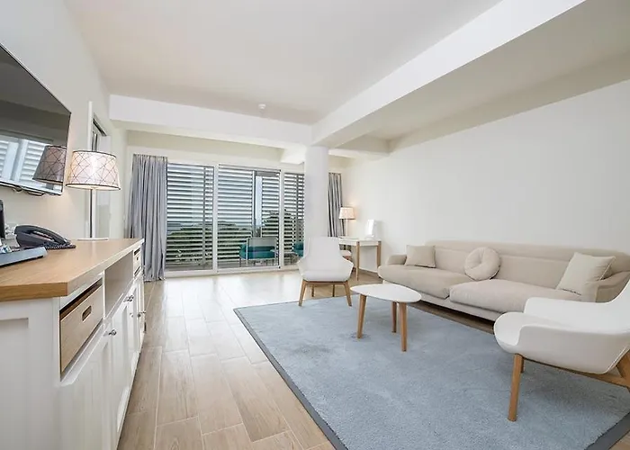 Amadria Park Jure 4*