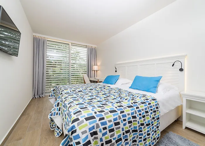 Amadria Park Jure 4*