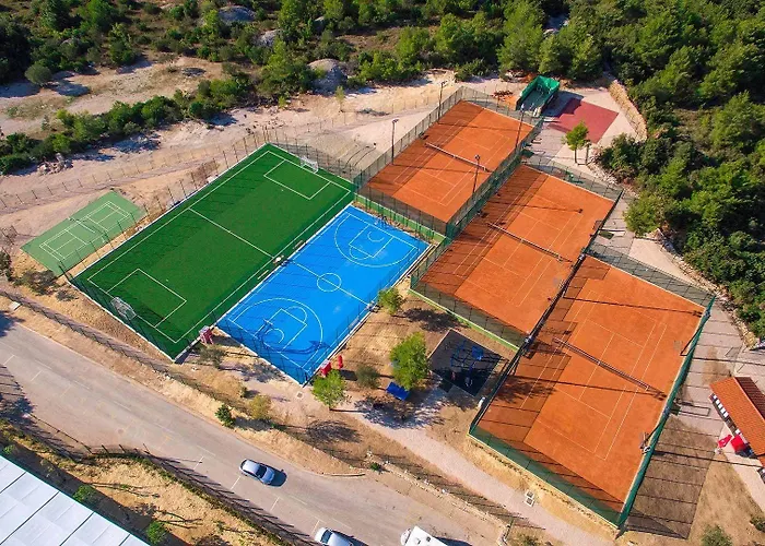 Amadria Park Jure 4* שיבניק